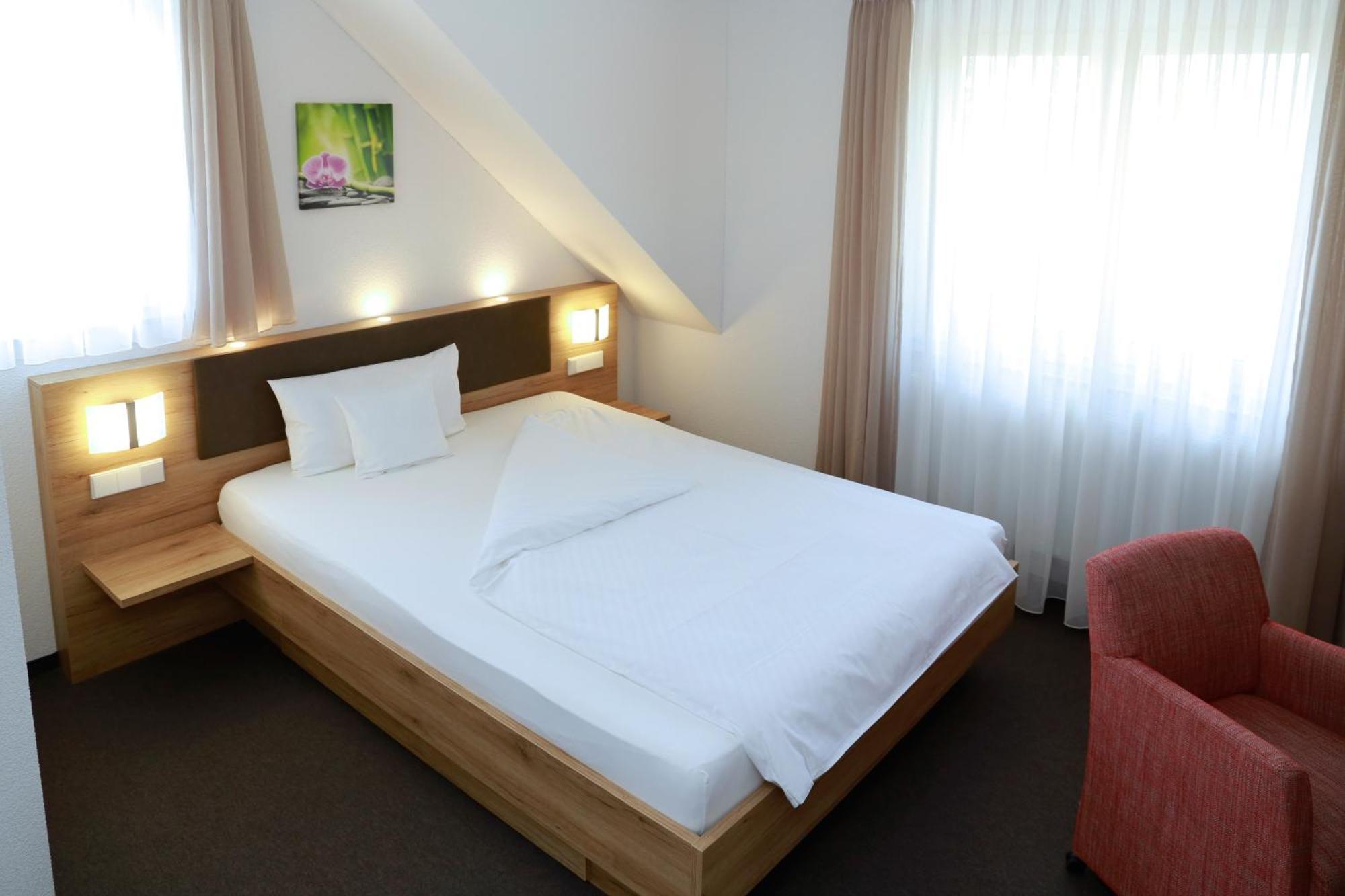 Hotel Gasthof Schuetzen Gbr 라우파임 외부 사진